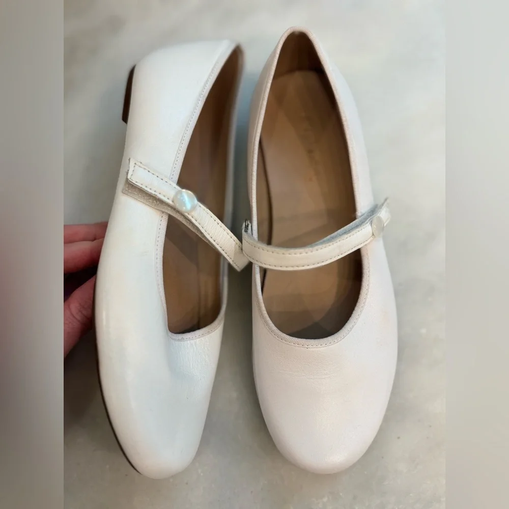 Elephantito Girls Dress Shoes - Princess Flat - White Big Girl Size 2